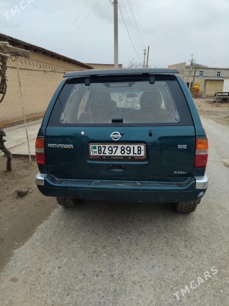 Nissan Pathfinder 1996 - 80 000 TMT - Дянев - img 1