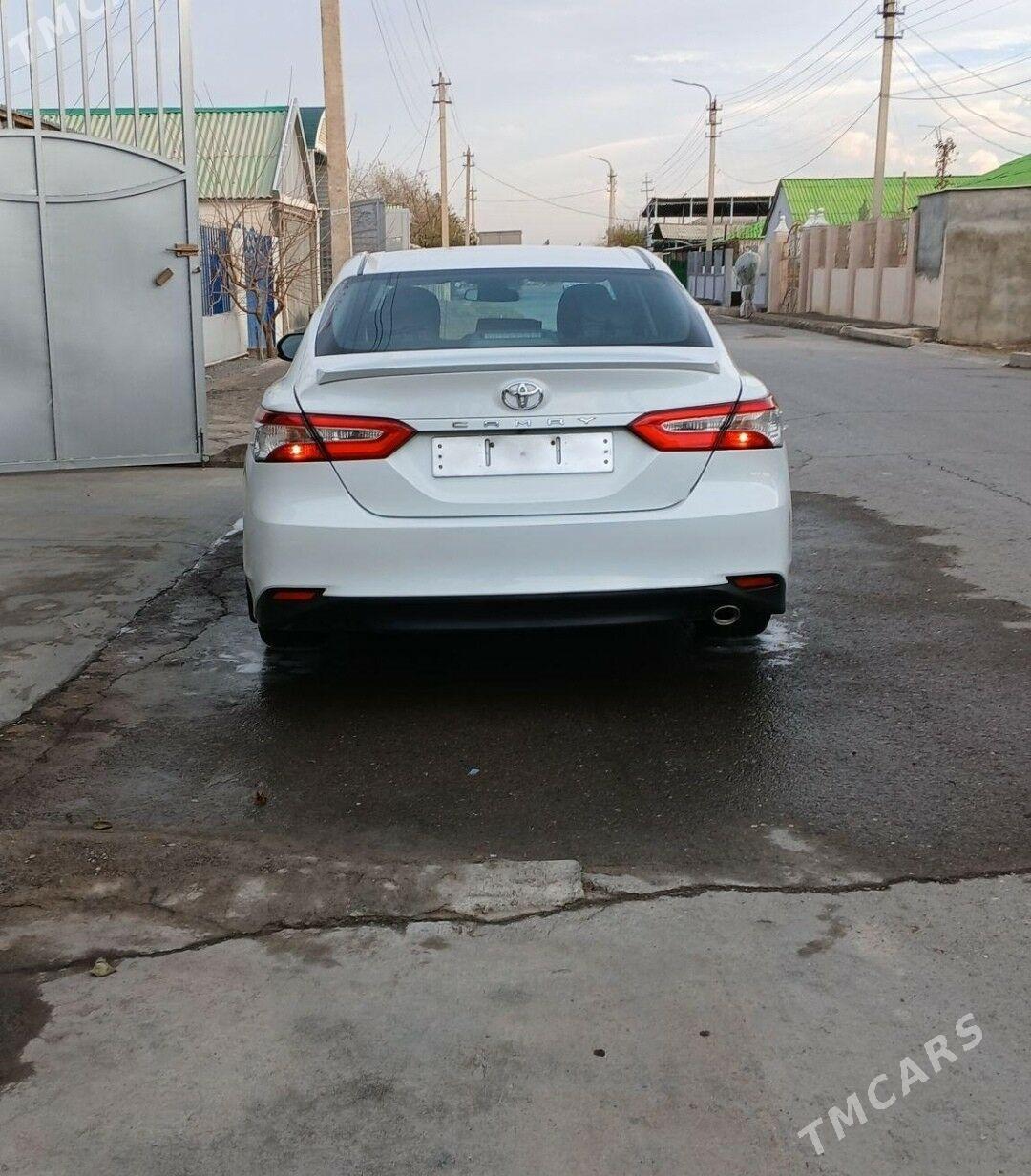 Toyota Camry 2018 - 245 000 TMT - Ашхабад - img 1