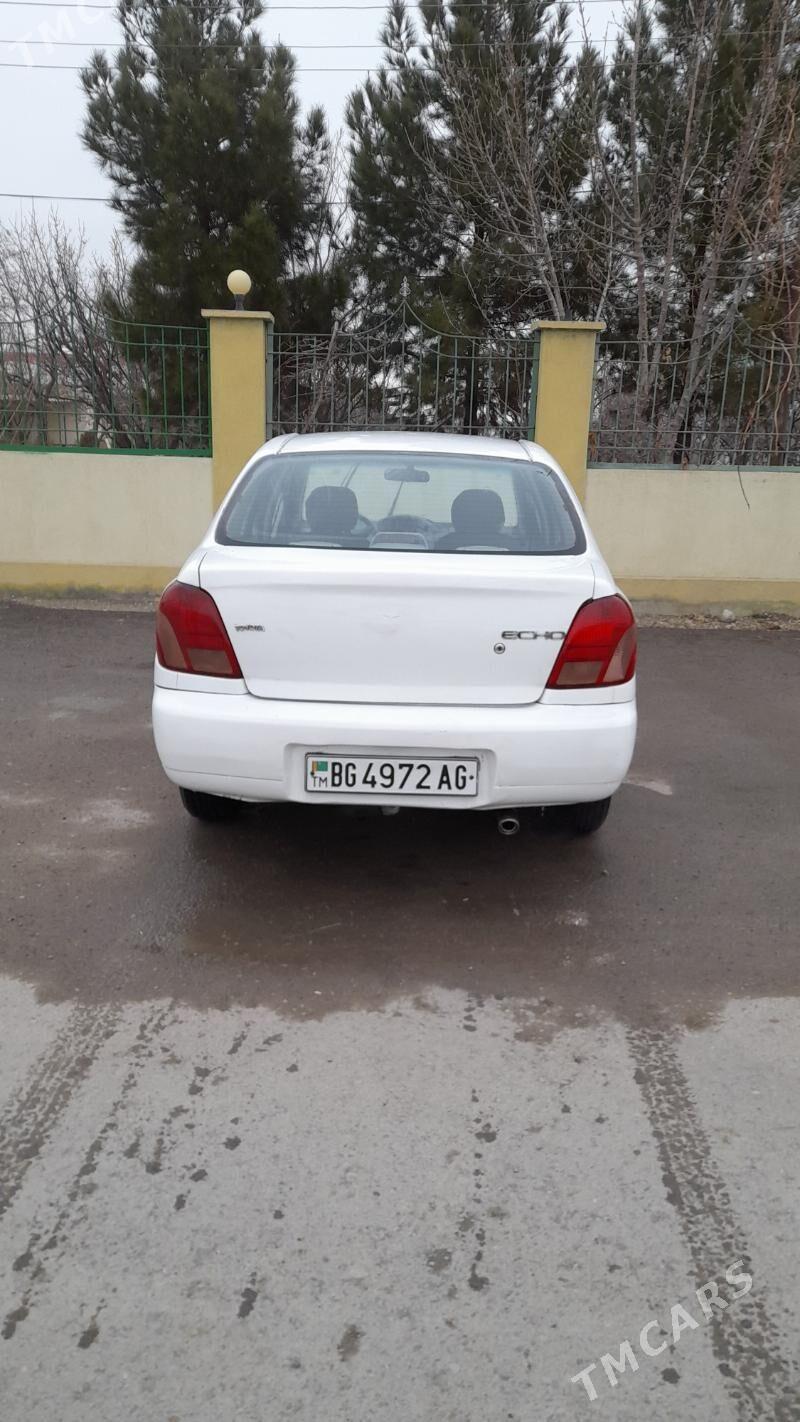 Toyota Echo 2001 - 70 000 TMT - Büzmeýin - img 1