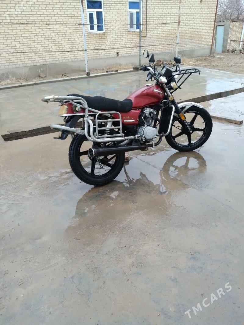 Fekon FK150-8G 2011 - 15 000 TMT - Дянев - img 1