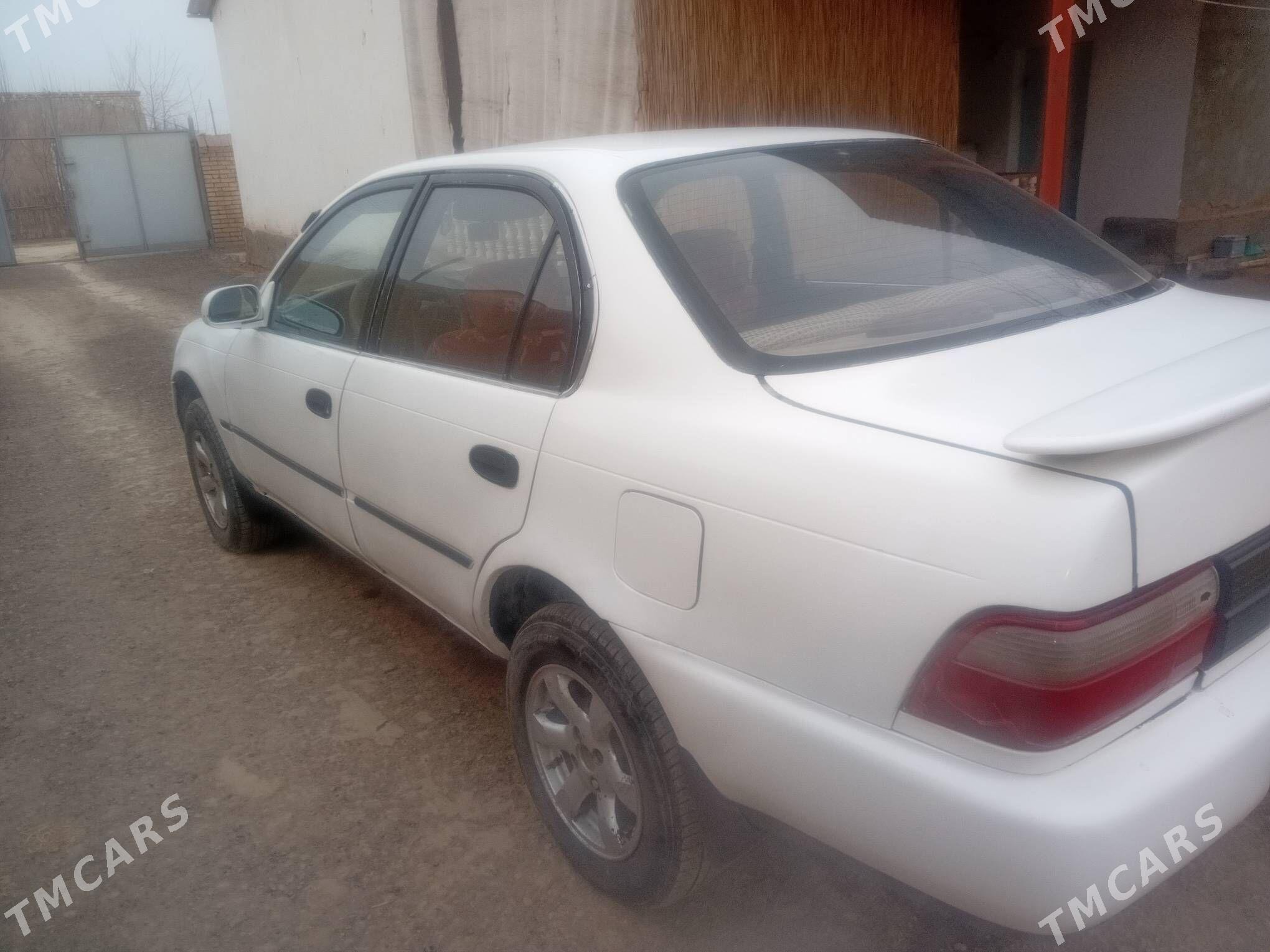 Toyota Corolla 1996 - 60 000 TMT - етр. Туркменбаши - img 1