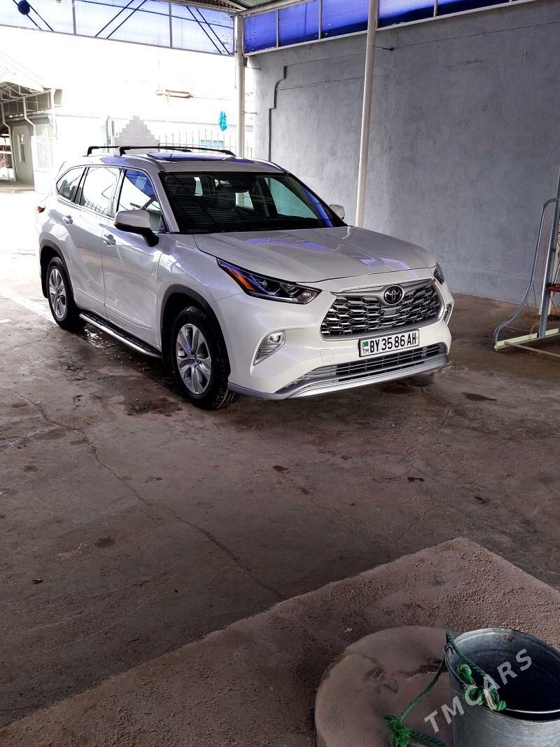 Toyota Highlander 2021 - 538 000 TMT - Гёкдепе - img 1