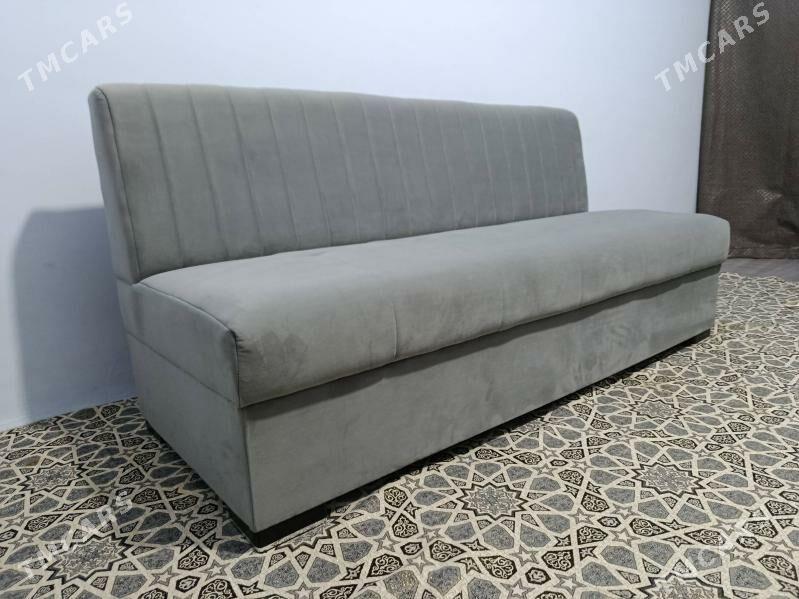 Diwan Aksiýa - Анев - img 1