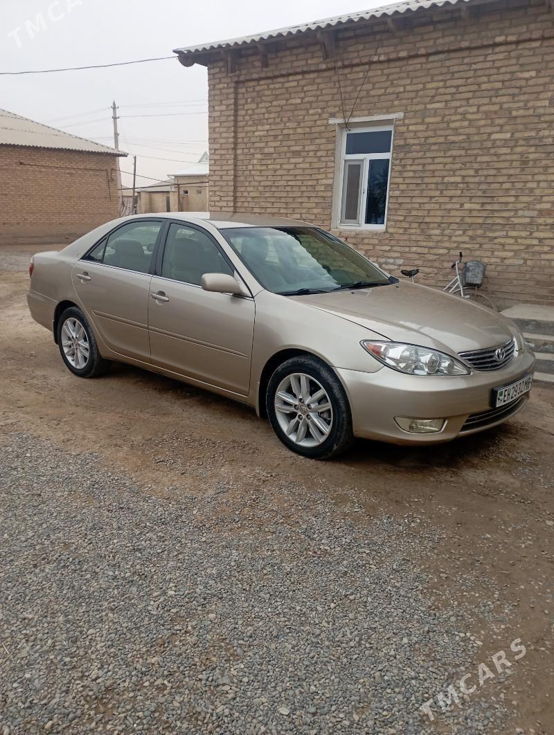 Toyota Camry 2005 - 176 000 TMT - Мары - img 1