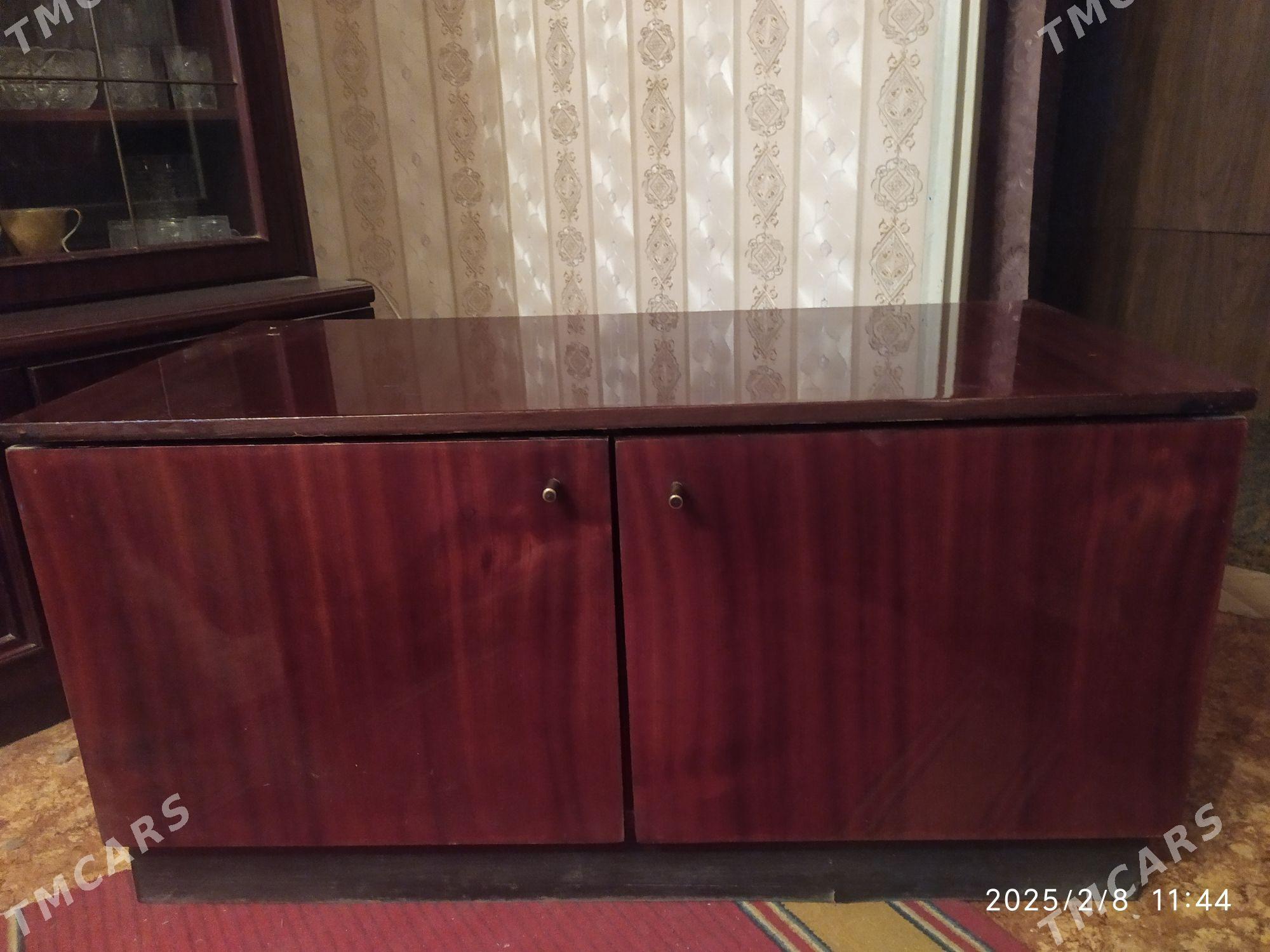 тумбочка под телевиз - Туркменабат - img 1