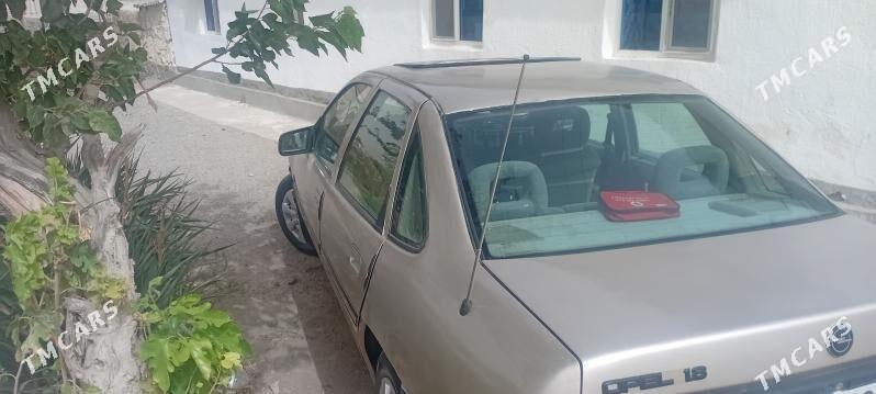 Opel Vectra 1991 - 36 000 TMT - Койтендаг - img 1