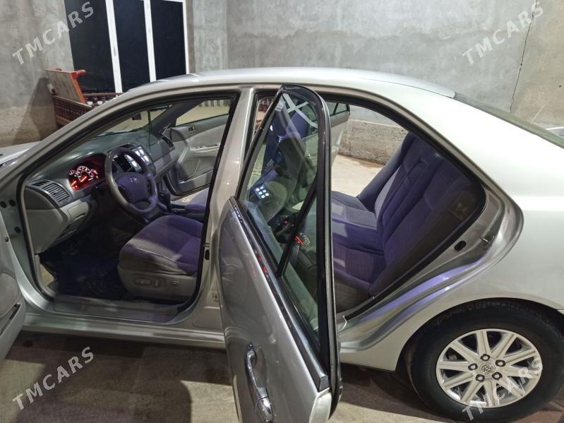 Toyota Camry 2003 - 180 000 TMT - Саят - img 1