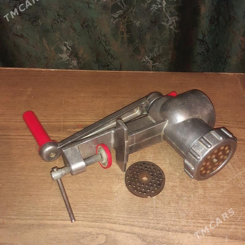 мясорубка, орешница - Балканабат - img 1