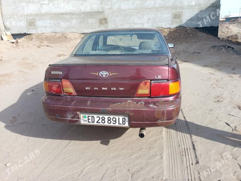 Toyota Camry 1993 - 80 000 TMT - Kerki - img 1