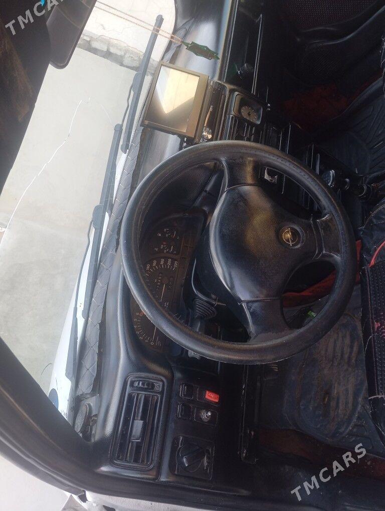 Opel Vectra 1991 - 24 000 TMT - Çärjew - img 1