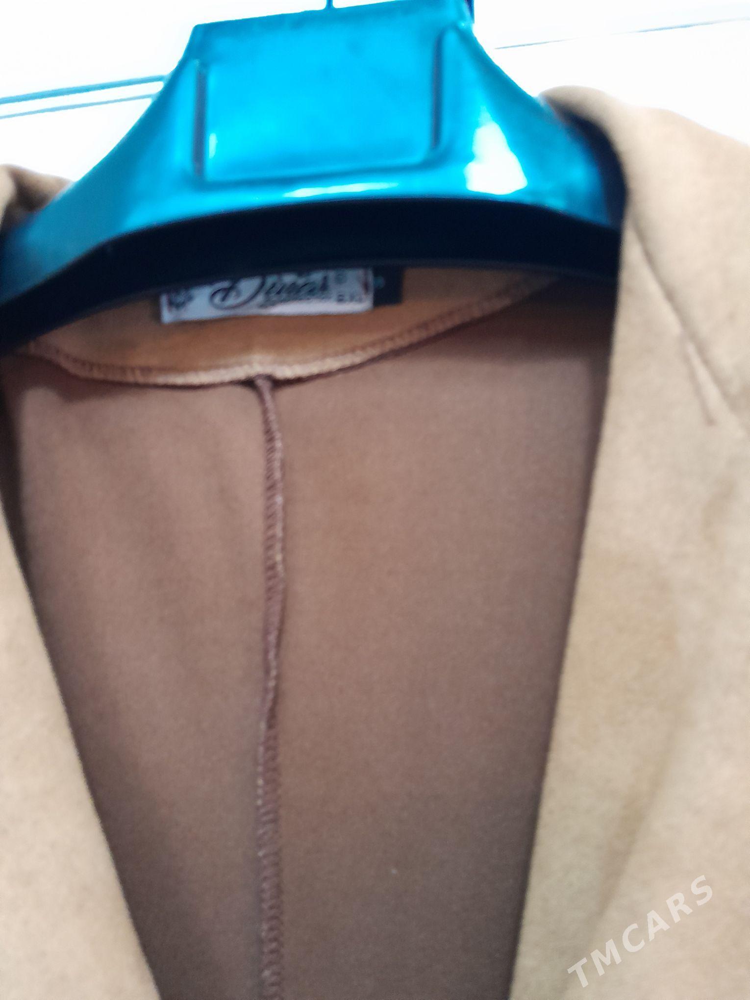 kostyum - Балканабат - img 1