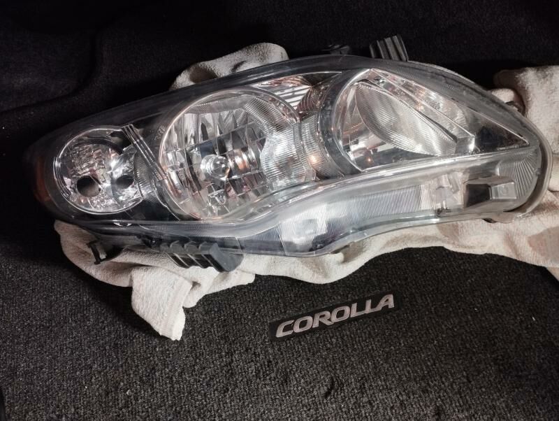 Toyota Corolla fara sag tarap 400 TMT - Ашхабад - img 1