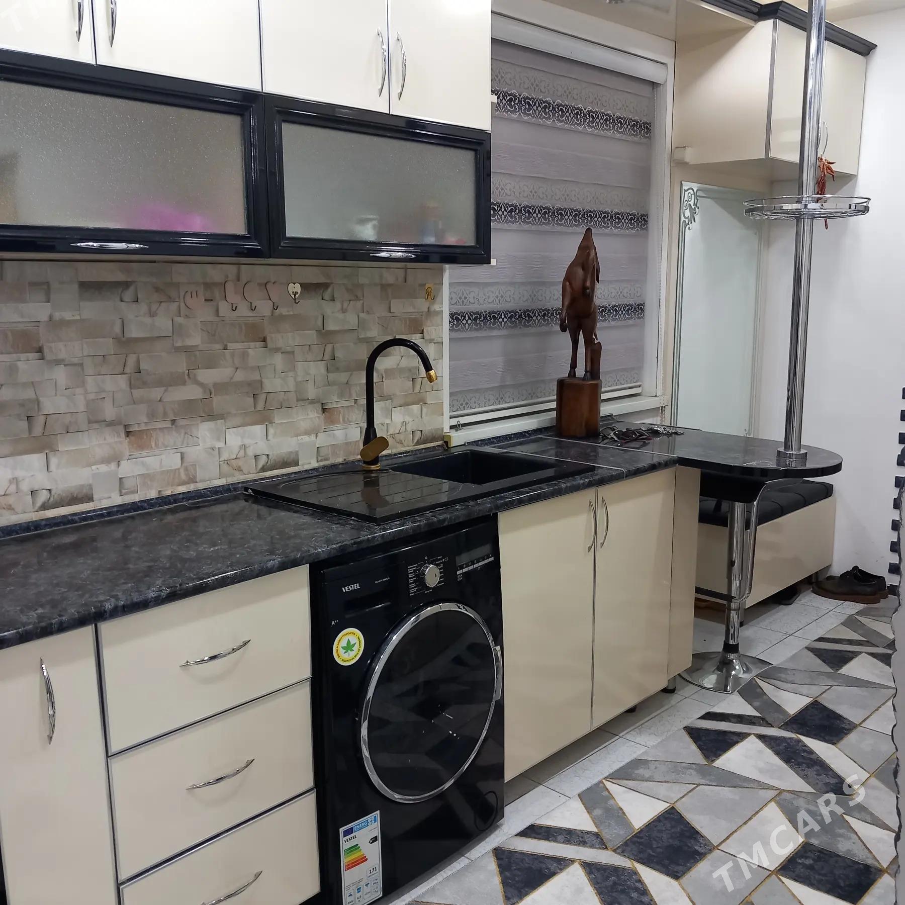 3 МКР 2 КОМ 2 ЭТ 56 М² - Aşgabat - img 1