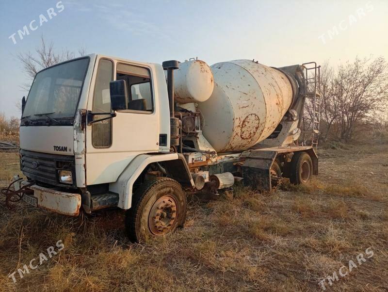 Ford Torino 2004 - 140 000 TMT - Кёнеургенч - img 1