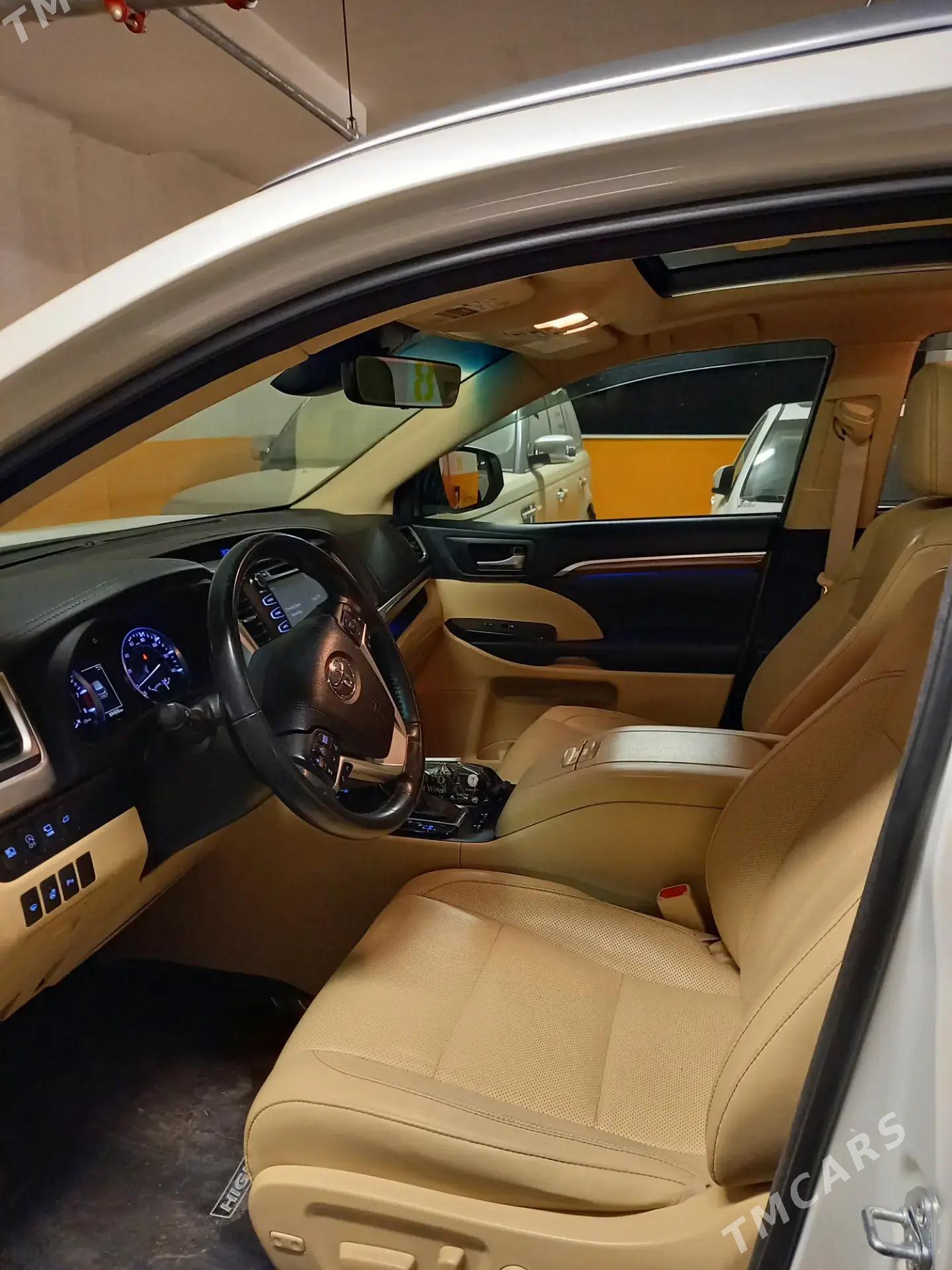 Toyota Highlander 2018 - 480 000 TMT - Aşgabat - img 1