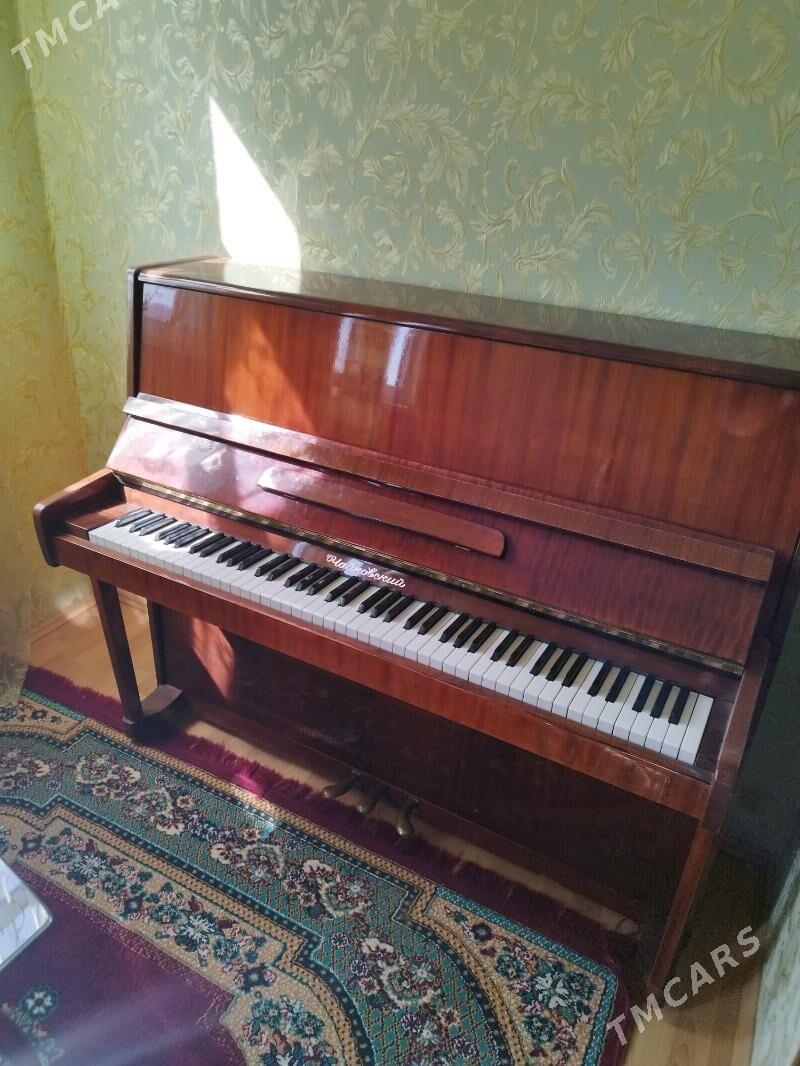 Piano "Çaykowskiy" - Türkmenbaşy - img 1