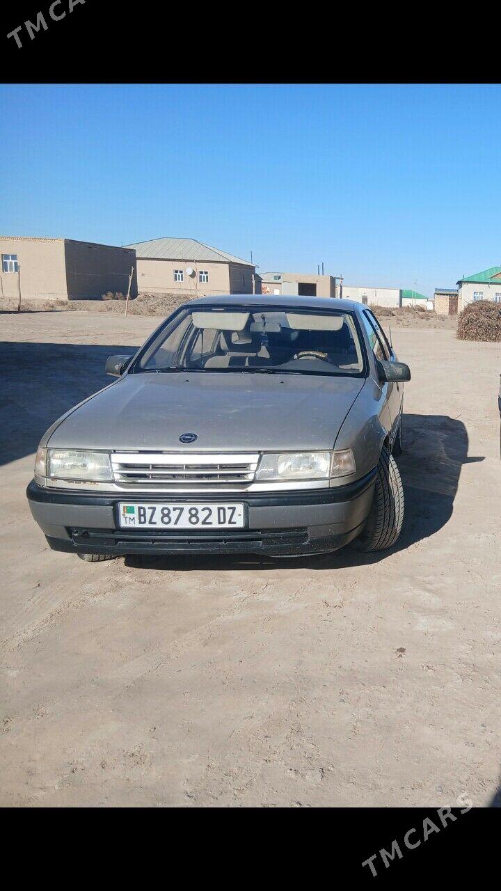 Opel Vectra 1991 - 44 000 TMT - Губадаг - img 1