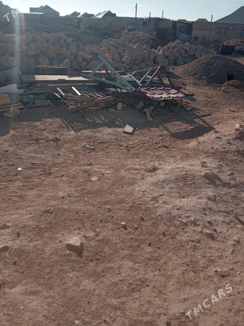 ýer akdaşda - Туркменбаши - img 1