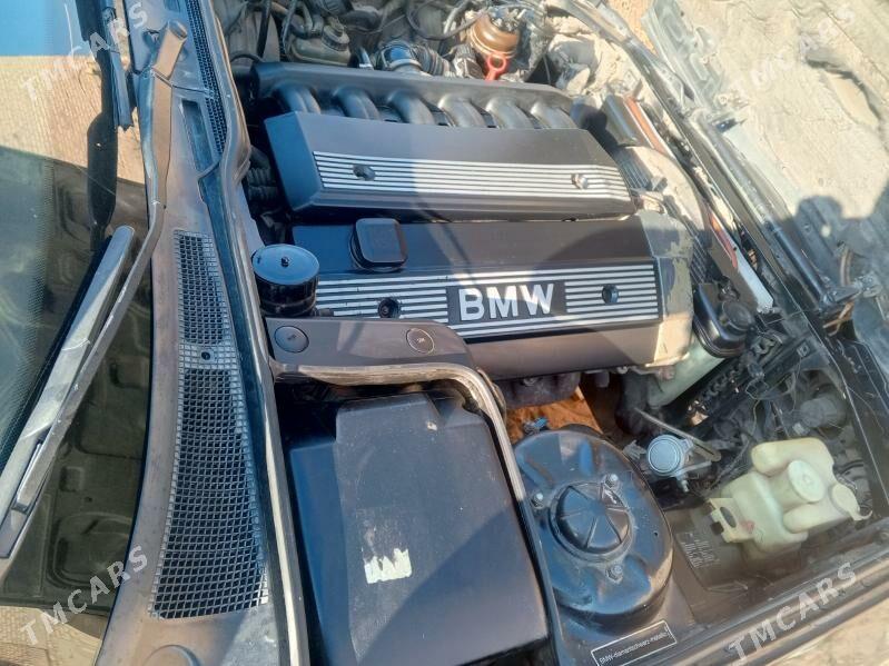 BMW 7 Series 1990 - 50 000 TMT - Газаджак - img 1