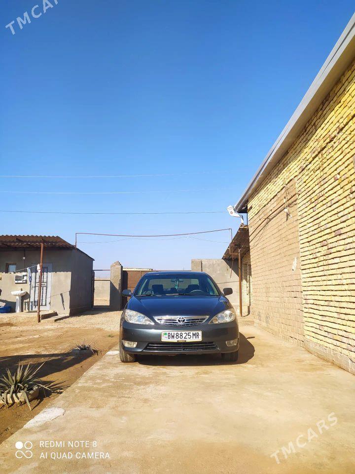Toyota Camry 2005 - 240 000 TMT - Oguz han - img 1