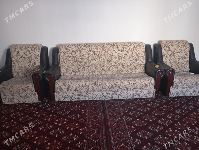 Diwan kresla - Balkanabat - img 1