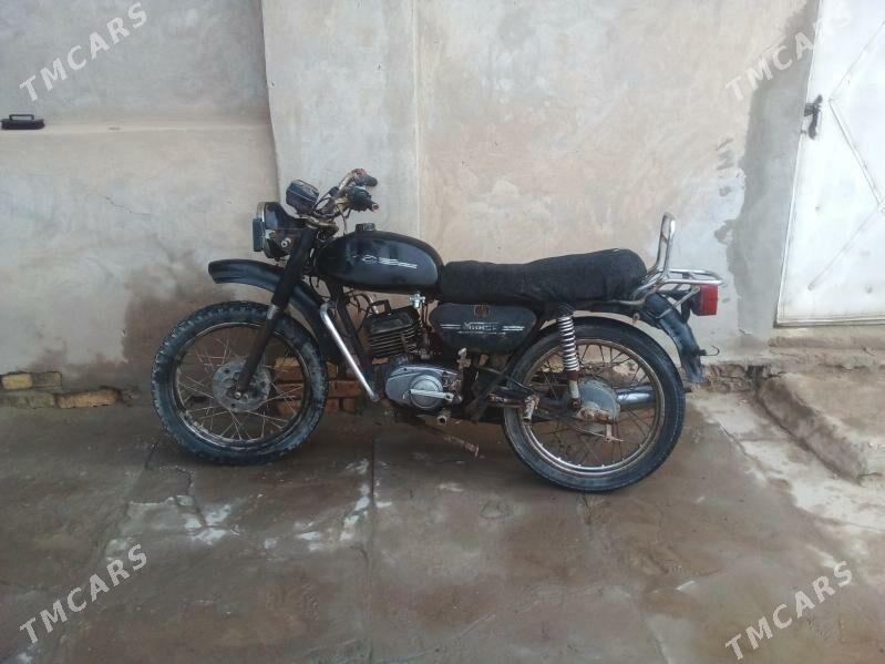 Fekon FK150-8G 2016 - 6 000 TMT - Гарабекевюл - img 1