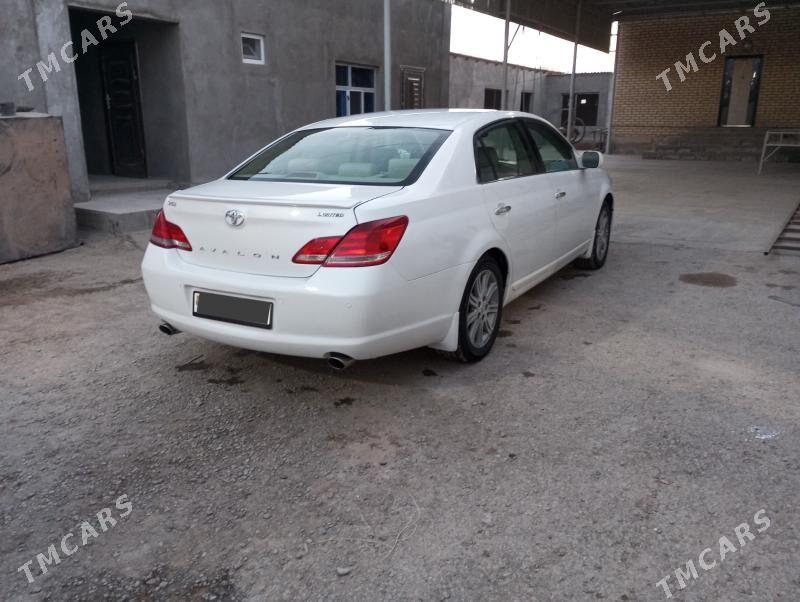 Toyota Avalon 2005 - 165 000 TMT - Теджен - img 1