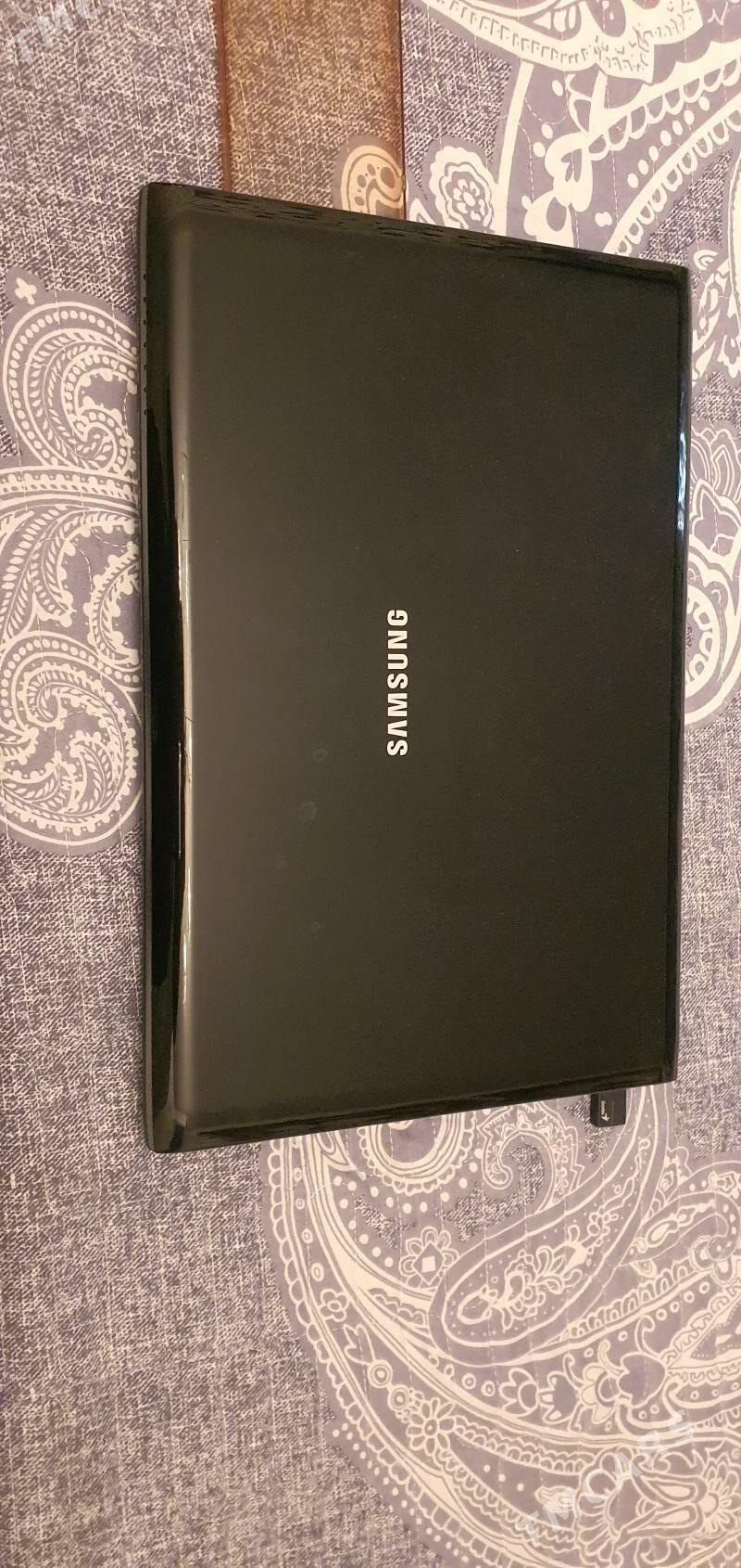 Samsung Notebook - 9 mkr - img 1