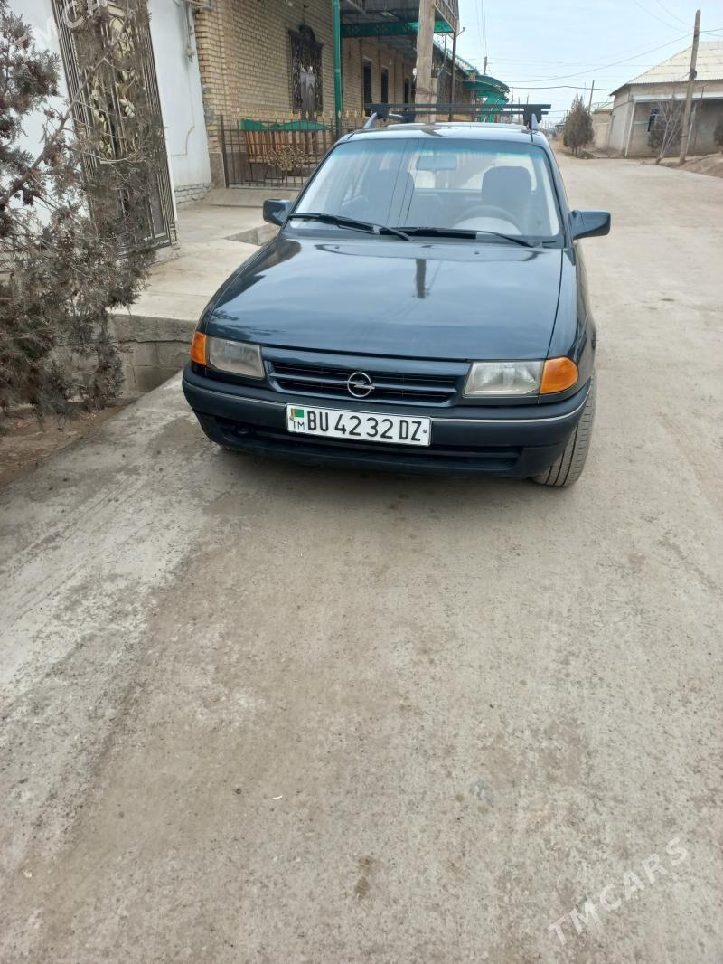 Opel Astra 1992 - 43 000 TMT - Шабатский этрап - img 1