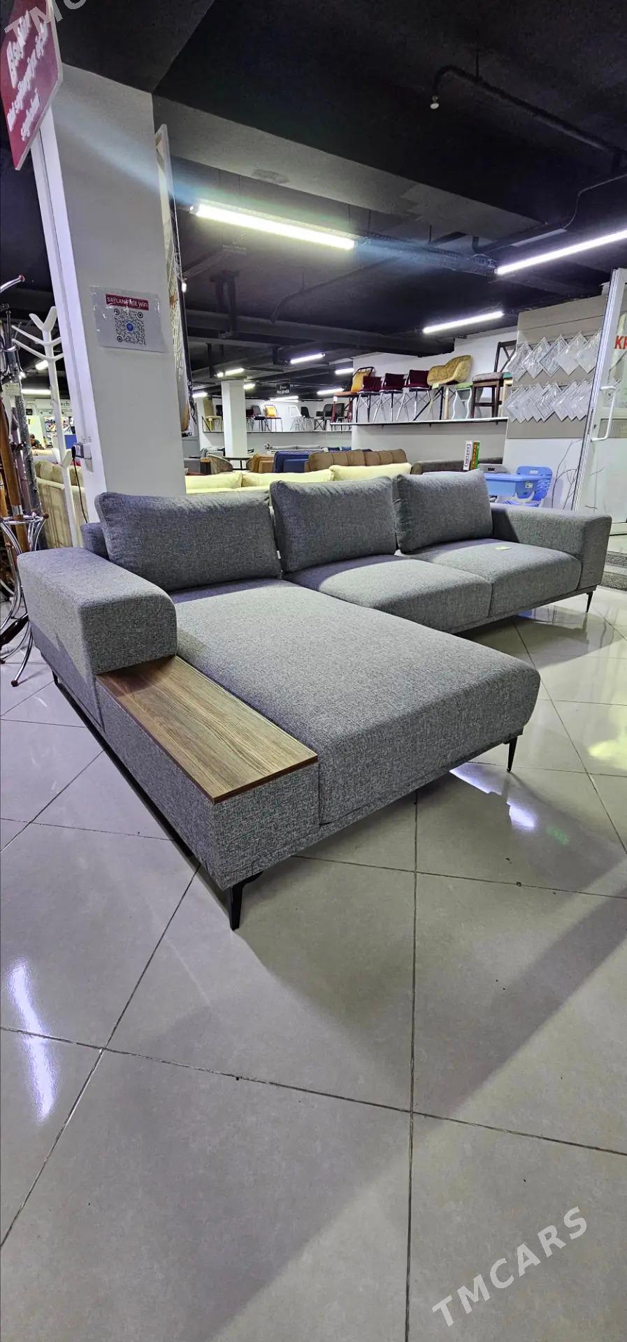 Ýewro ugalok.Uglawoy diwan.Див - Aşgabat - img 1