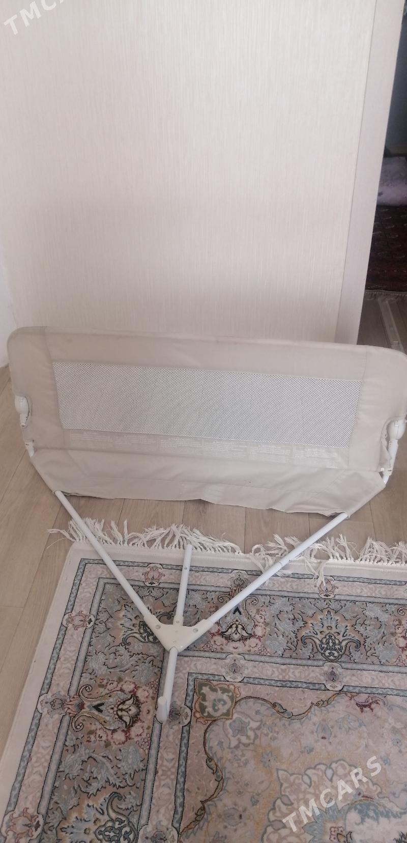 Барьер (бортик) на кровать - Район ст. Аэропорта, ул. Гагарина - img 1