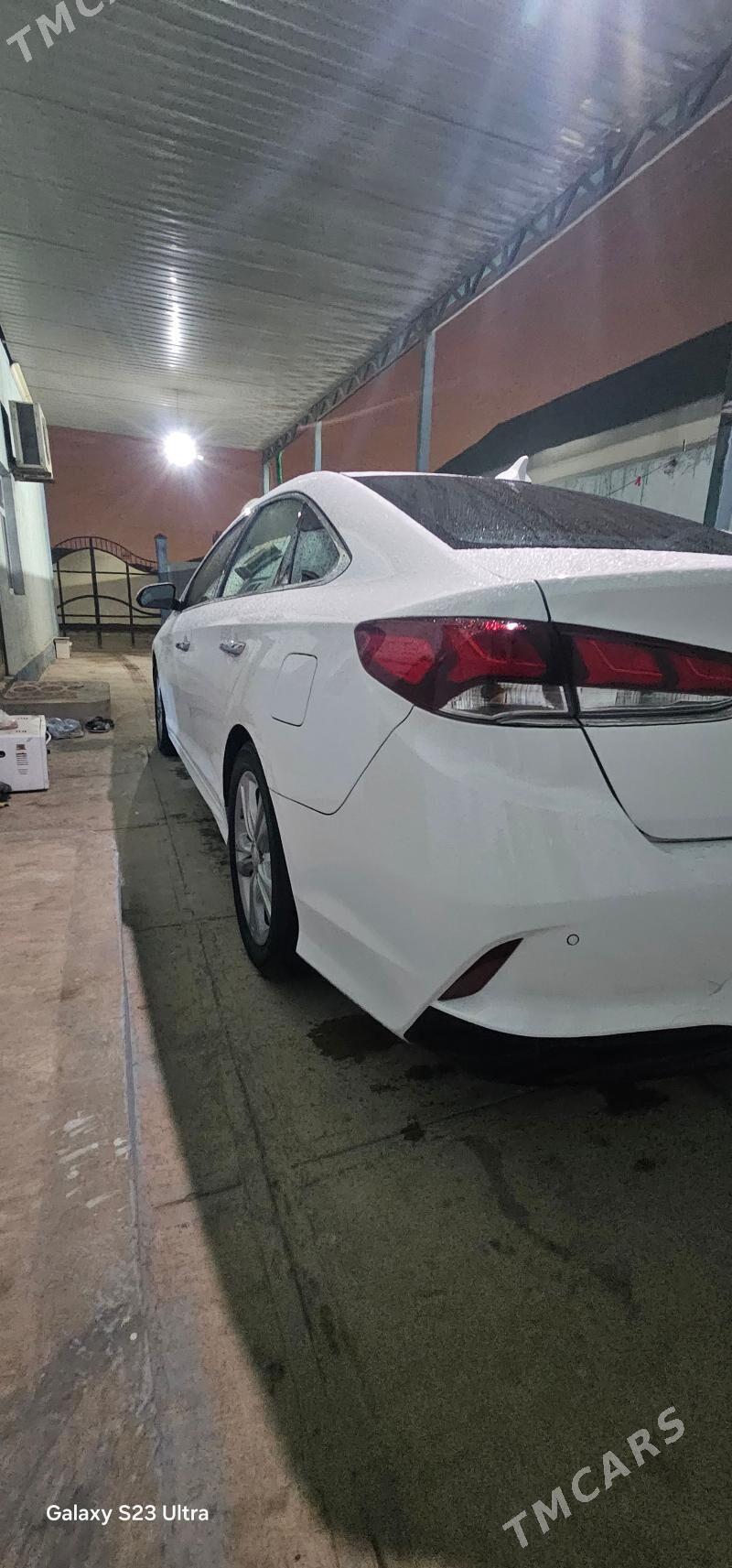 Hyundai Sonata 2018 - 260 000 TMT - Бузмеин - img 1