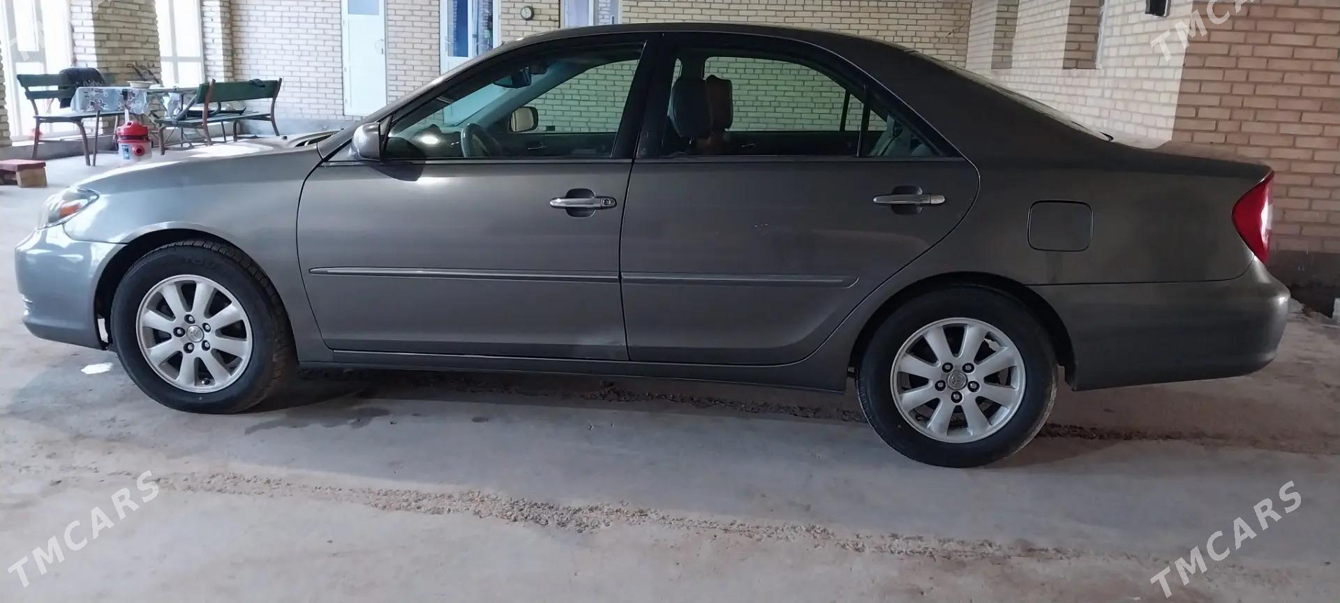 Toyota Camry 2002 - 190 000 TMT - Дянев - img 1