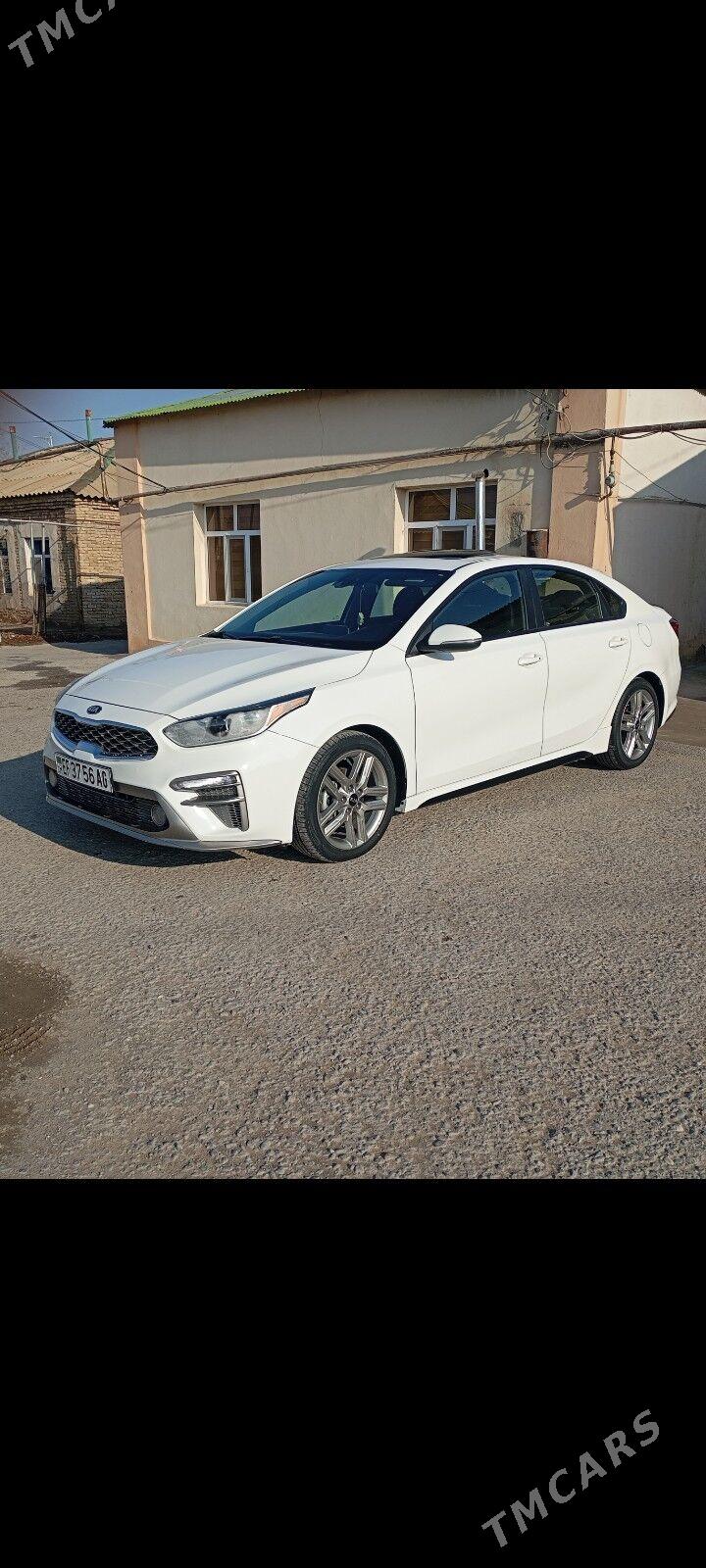 Kia Forte 2019 - 245 000 TMT - Кëши - img 1