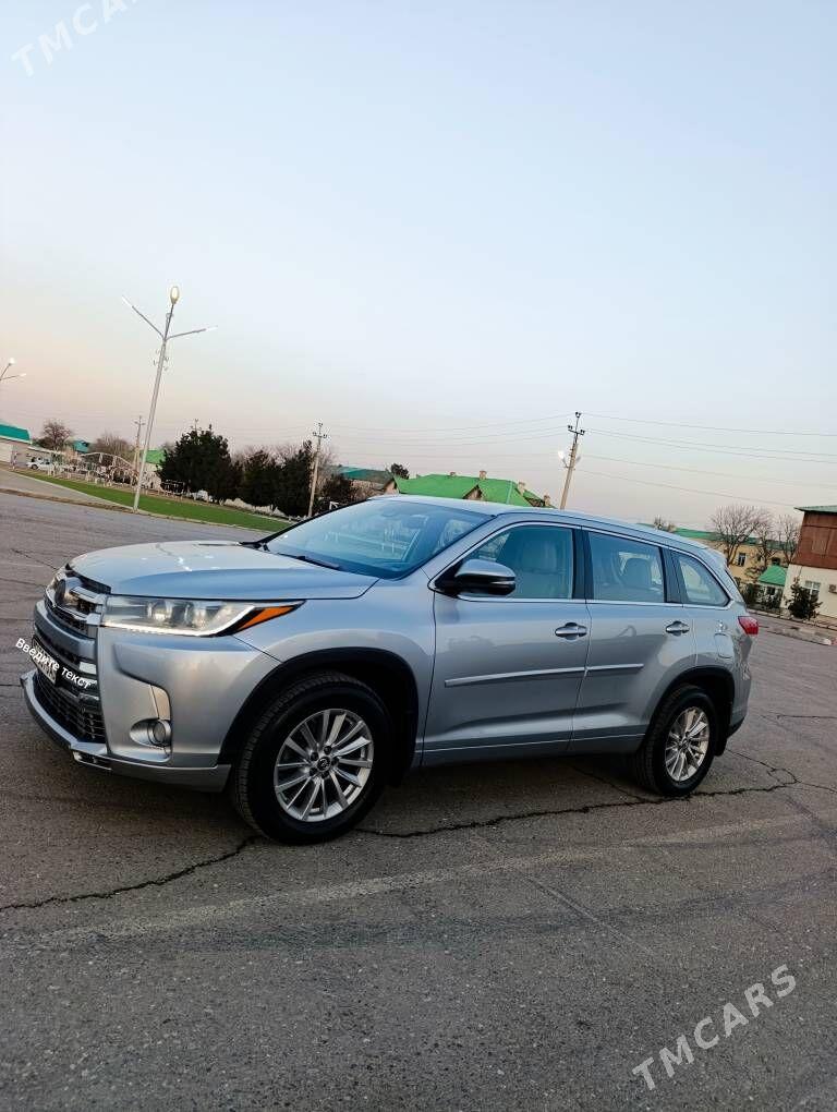 Toyota Highlander 2019 - 480 000 TMT - Aşgabat - img 1