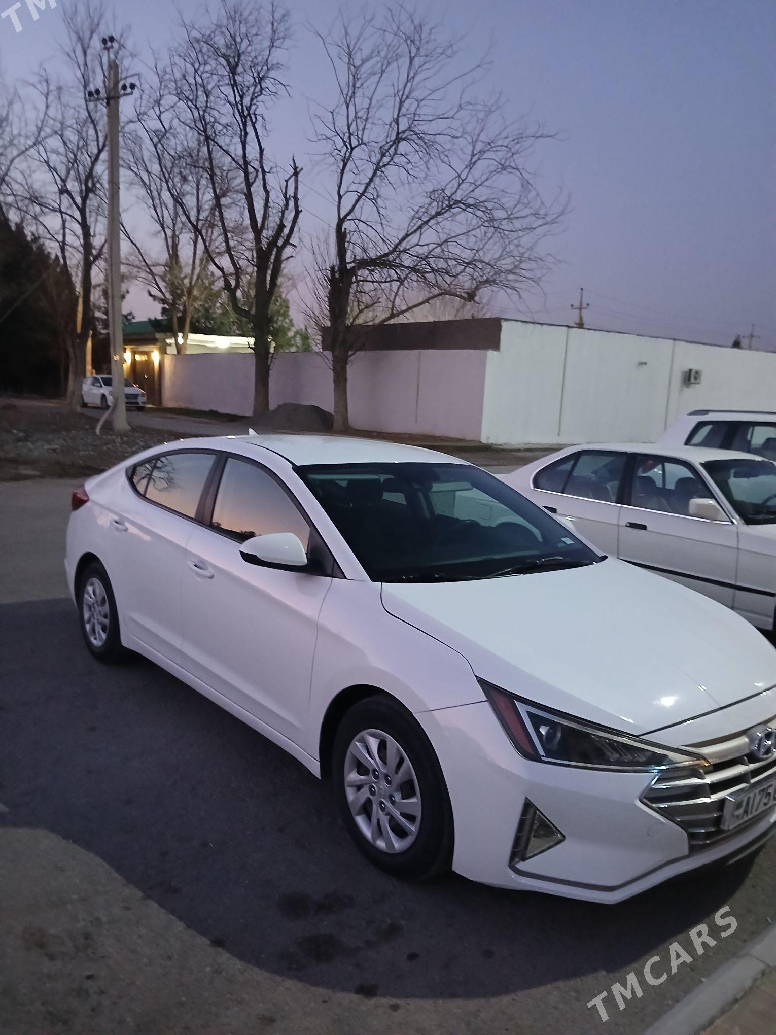 Hyundai Elantra 2020 - 220 000 TMT - Бузмеин - img 1