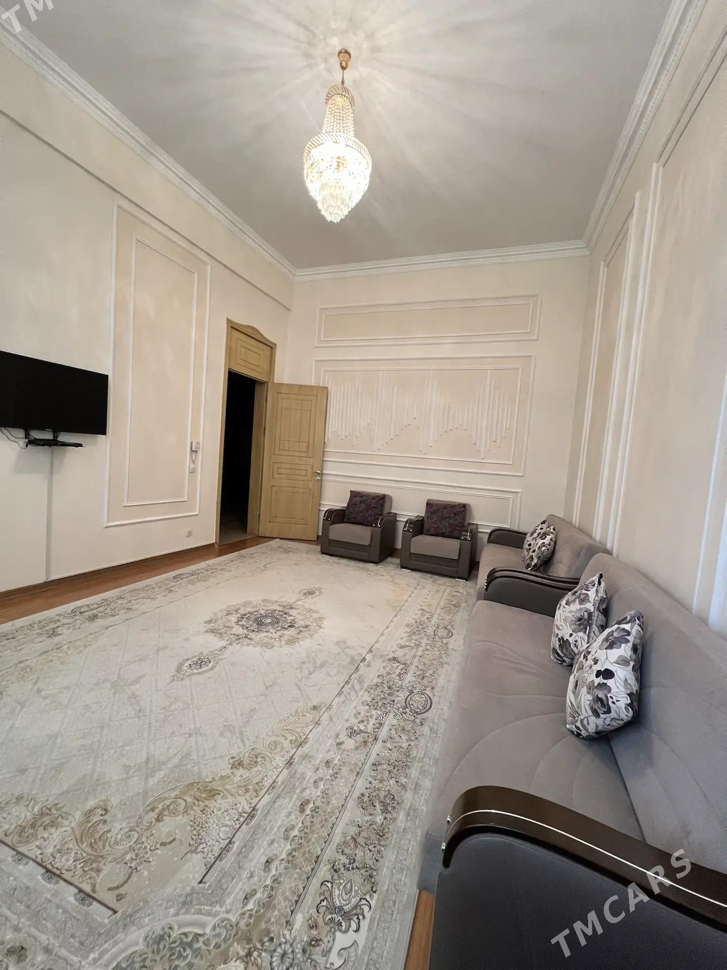 Maskowski Elitka 4kkmnat - ул. Московская (10 йыл абаданчылык ш.) - img 1