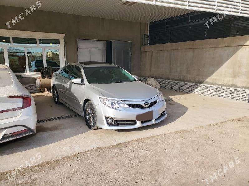 Toyota Camry 2012 - 270 000 TMT - Мургап - img 1