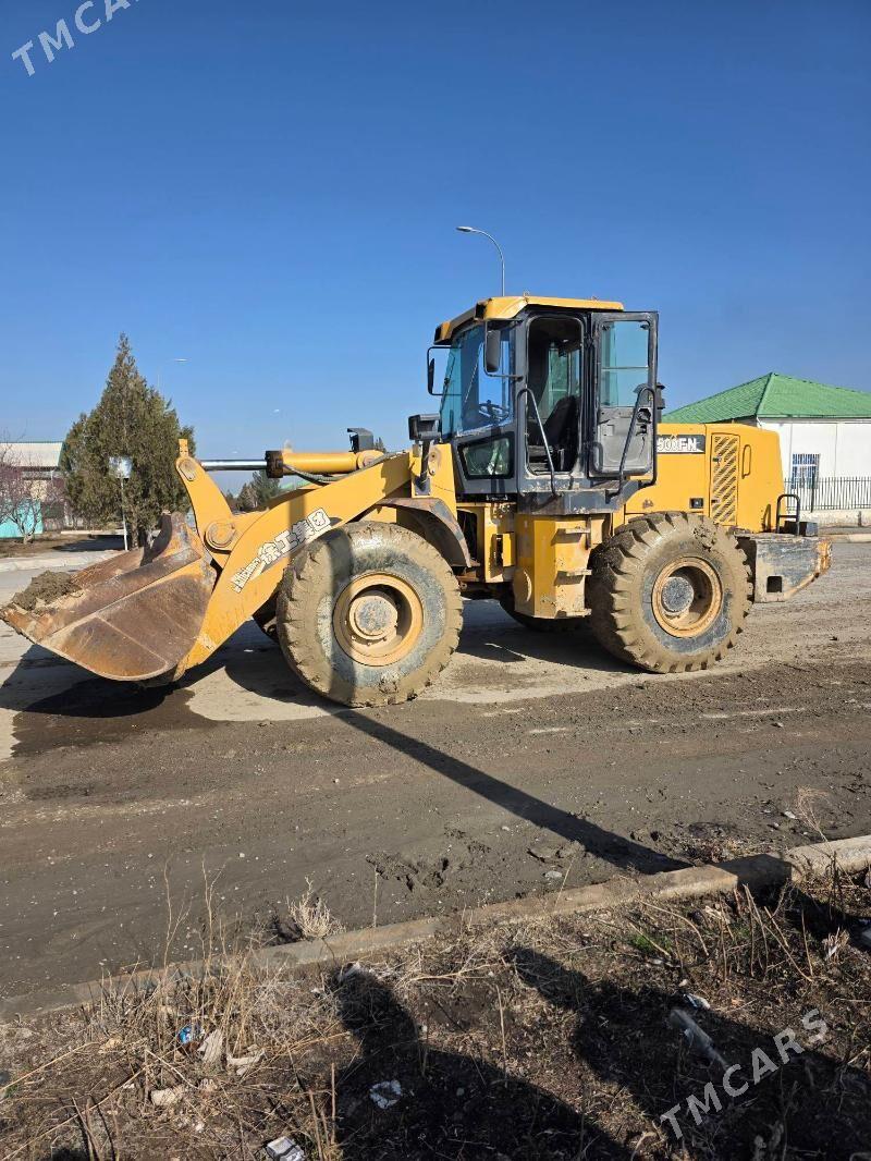 XCMG LW500F 2013 - 330 000 TMT - Ашхабад - img 1