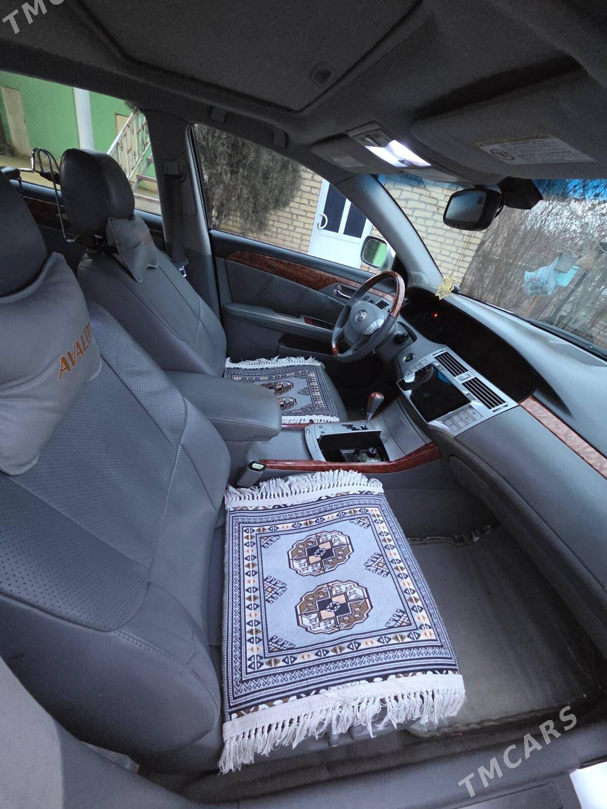 Toyota Avalon 2005 - 185 000 TMT - Dänew - img 1