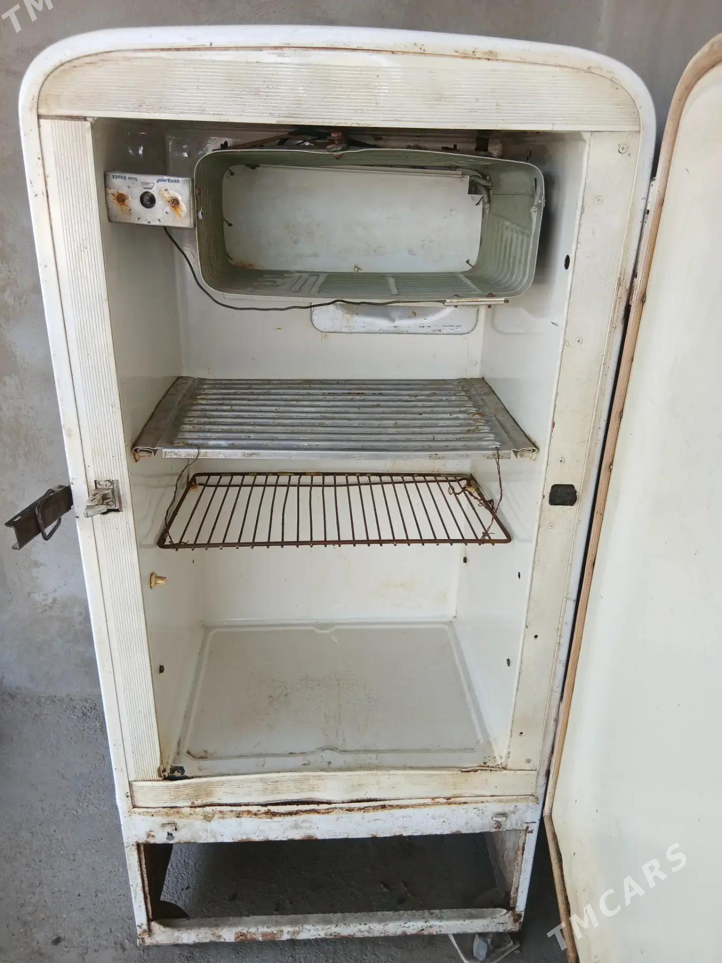 Zil Moskwa - Гызыларбат - img 1