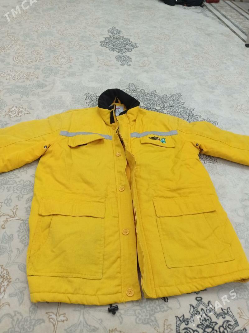 Petranas kurtka - Türkmenbaşy - img 1