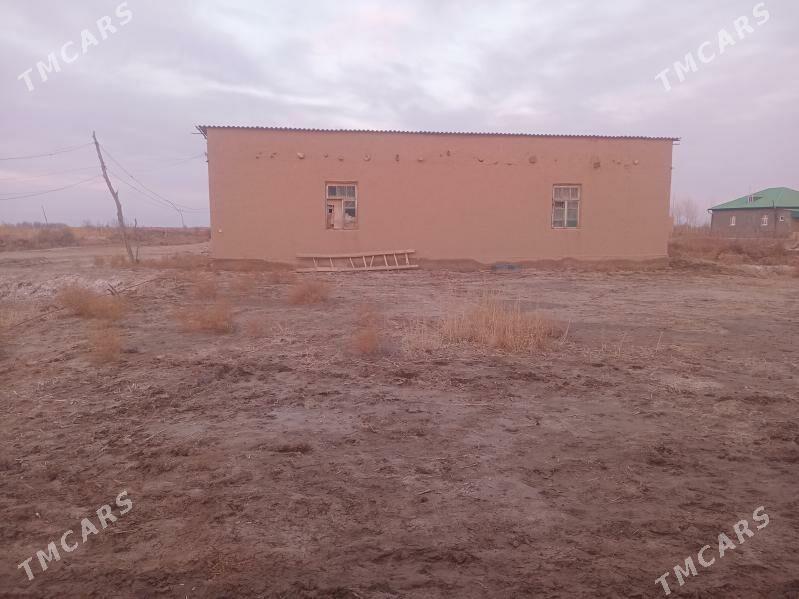 jay - етр. Туркменбаши - img 1