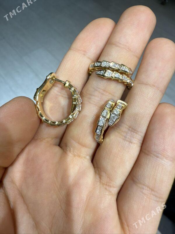 yerewan komplekt - Гаудан "В" - img 1