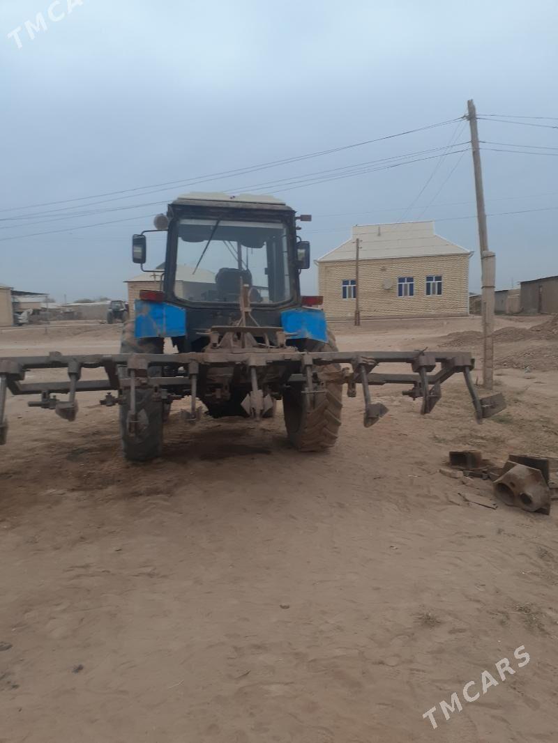 Belarus 320 2009 - 100 100 TMT - Oguz han - img 1