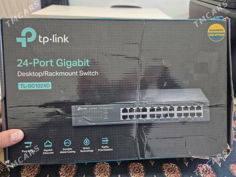 TP-LINK 24-port Gigabit - Кака - img 1