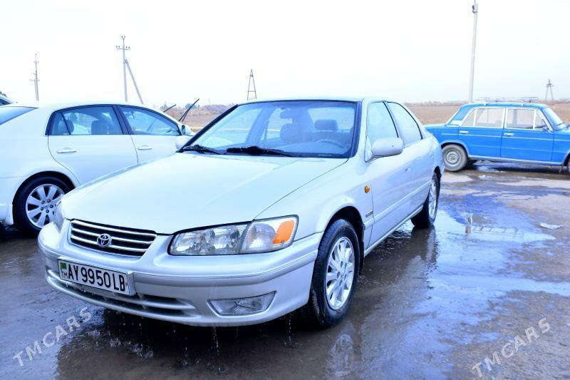 Toyota Camry 2000 - 160 000 TMT - Dänew - img 1