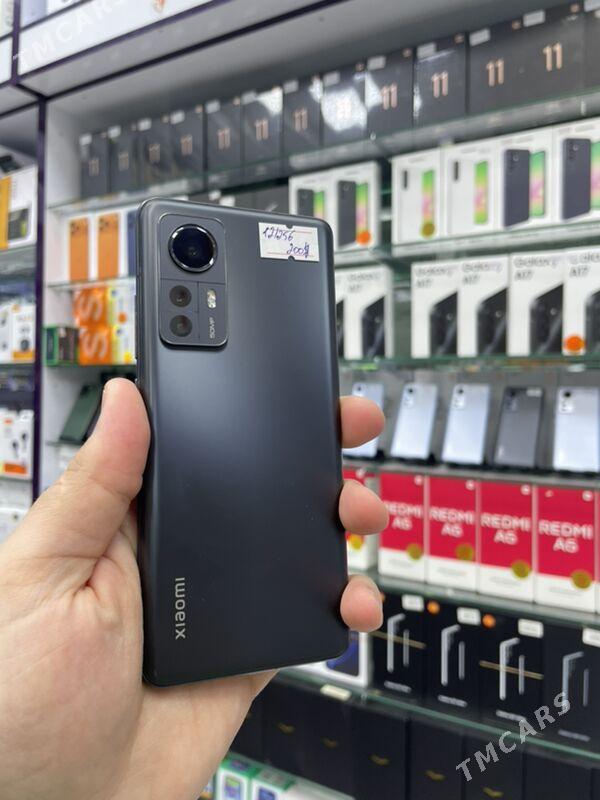 MI 12 - Garaşsyzlygyň 15 ýyllygy Söwda Merkezi - img 1