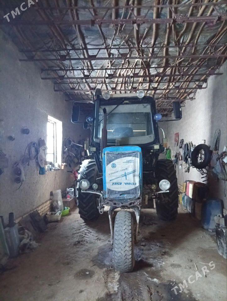 MTZ 80 2004 - 155 000 TMT - Türkmenbaşy etr. - img 1