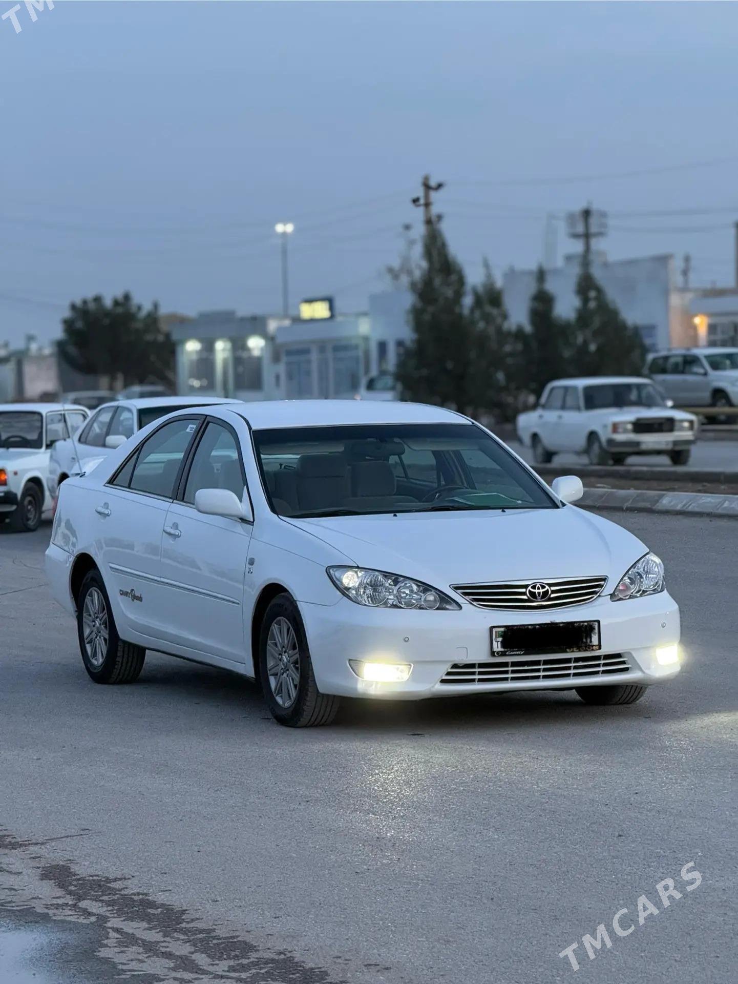 Toyota Camry 2003 - 163 000 TMT - Кака - img 1